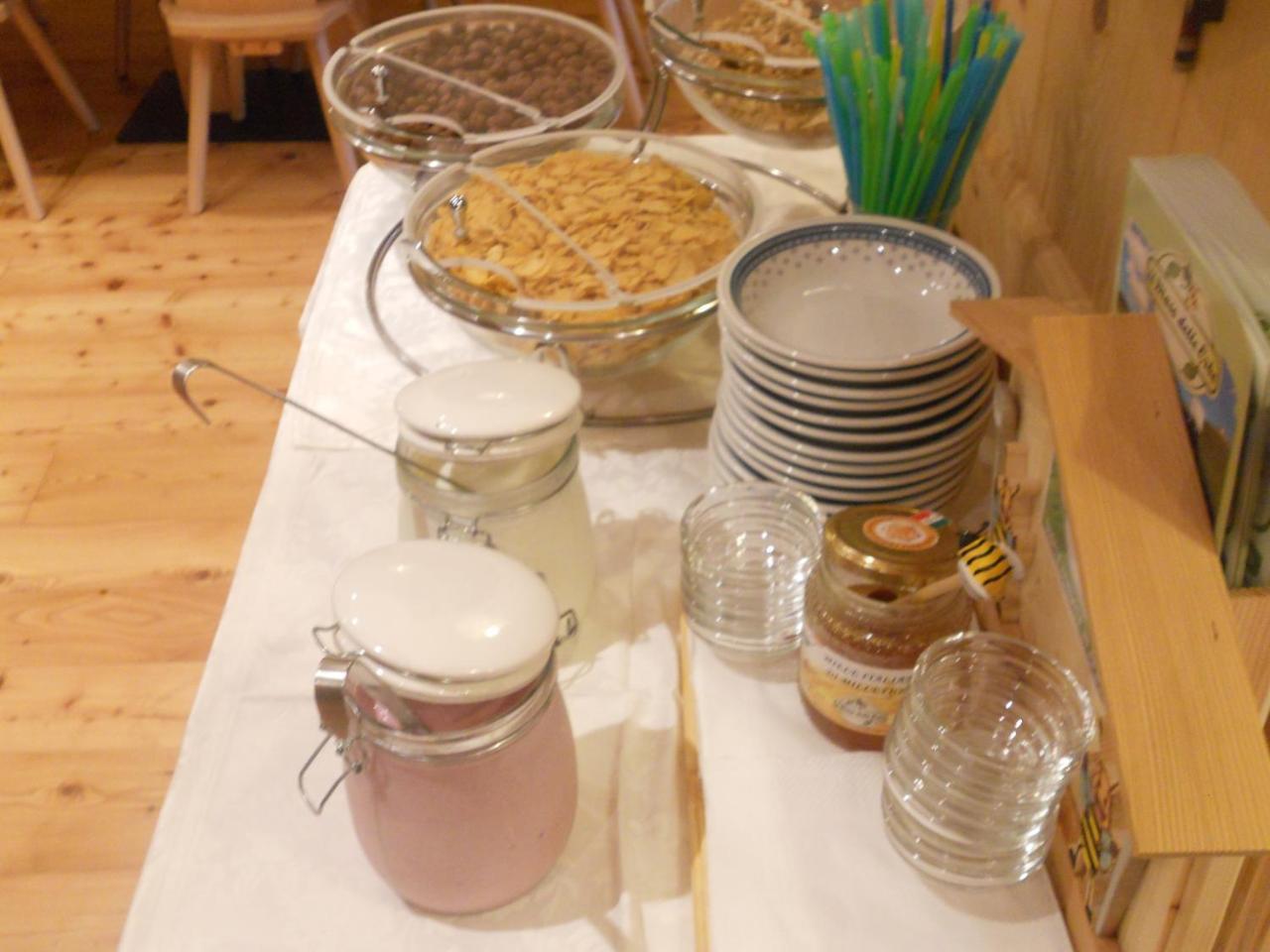 Garni Salvanel Hotel